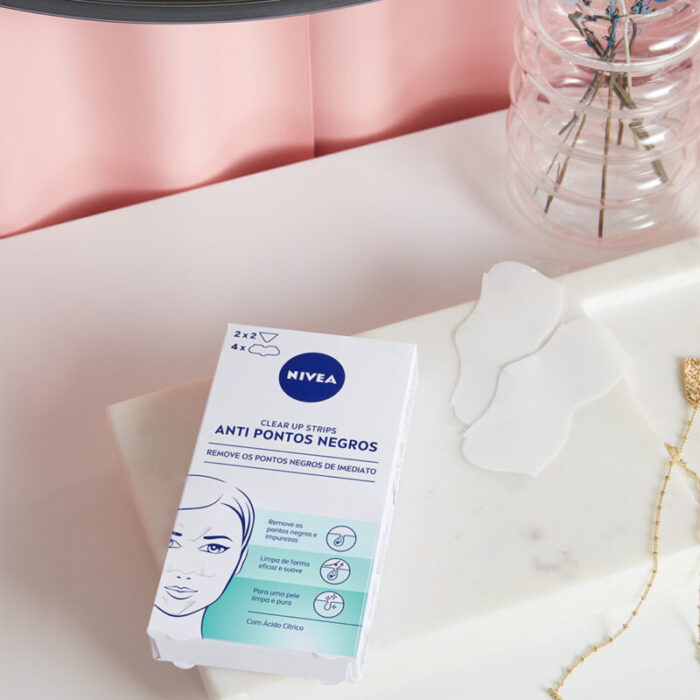 nivea clear up strips anti dark spots